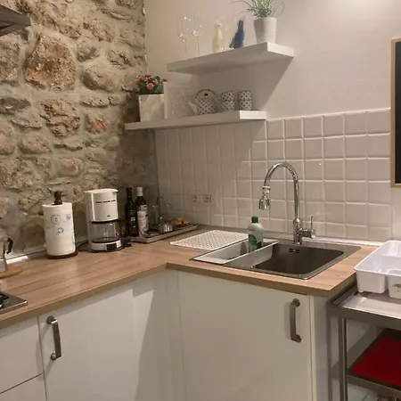 Tiny House In The Center * Torri Del Benaco
