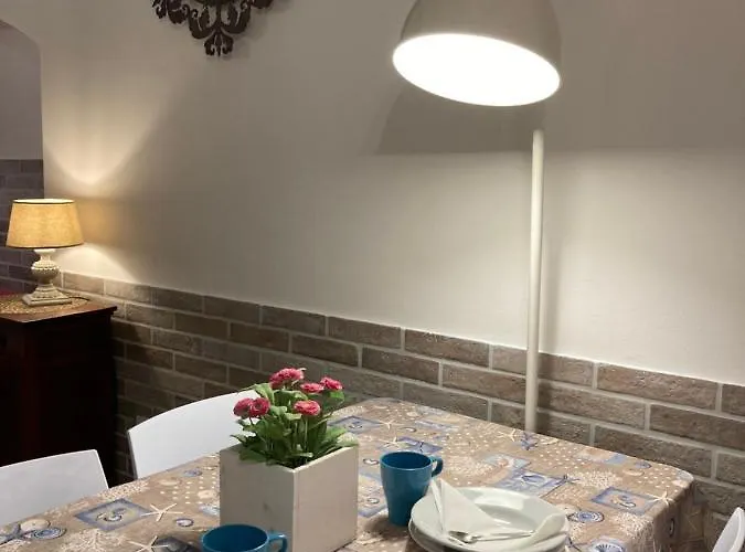 Tiny House In The Center شقة توري ديل بيناكو
