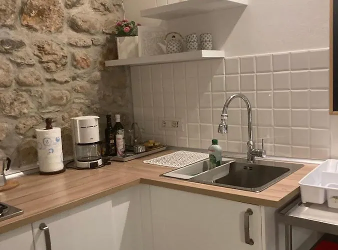 Tiny House In The Center * توري ديل بيناكو