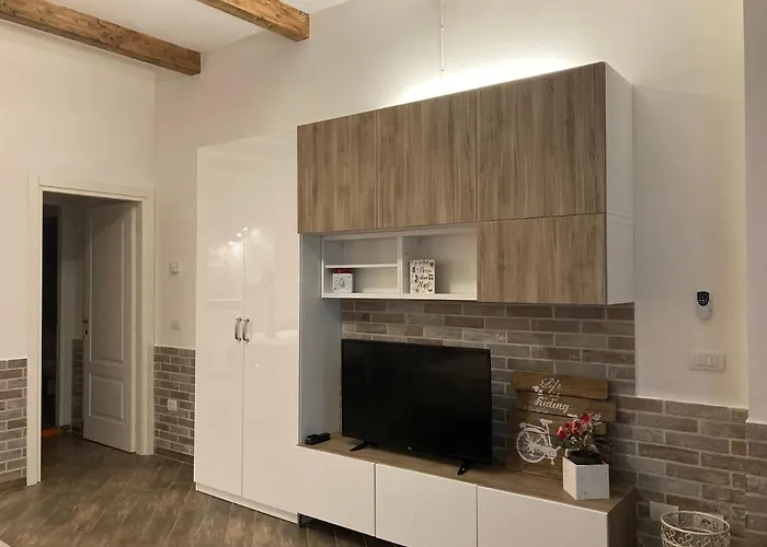 Tiny House In The Center شقة *
