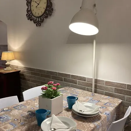Tiny House In The Center 公寓 托里德尔贝纳科