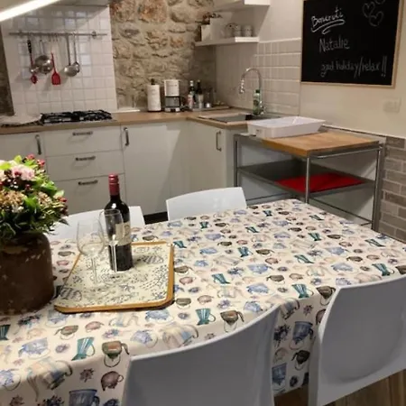 Апартаменты Tiny House In The Center Торри-дель-Бенако